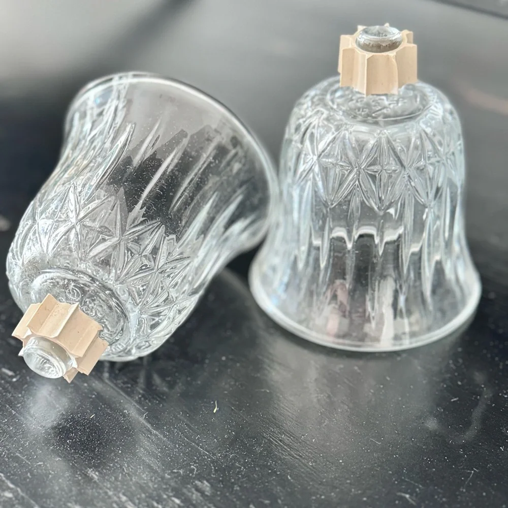 2 Home Interiors Clear Glass candle hold Hurricane Votive Cups Grommets 4 